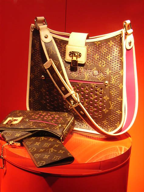 louis vuitton wikipedia uk|what happened to louis vuitton.